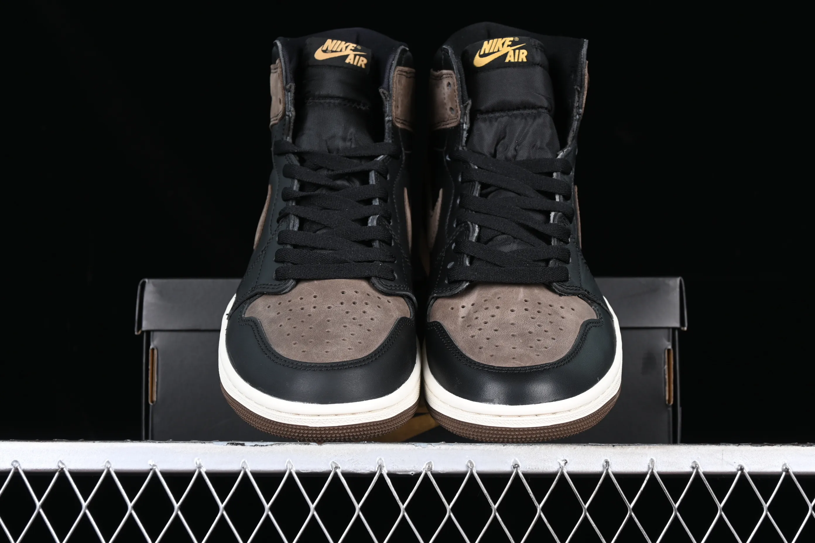 All categories Air Jordan Jordan series basketball shoes Air Jordan 1 High Pure original Air Jordan 1 High OG "Black Cement" AJ1 Joe 1 Mocha black toe DZ5485-020